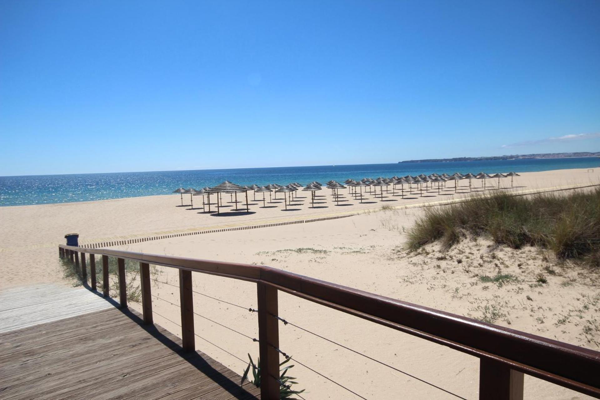 Apartment On The Beach By Amcf Alvor Exteriér fotografie